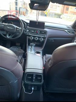 جێنسس G70